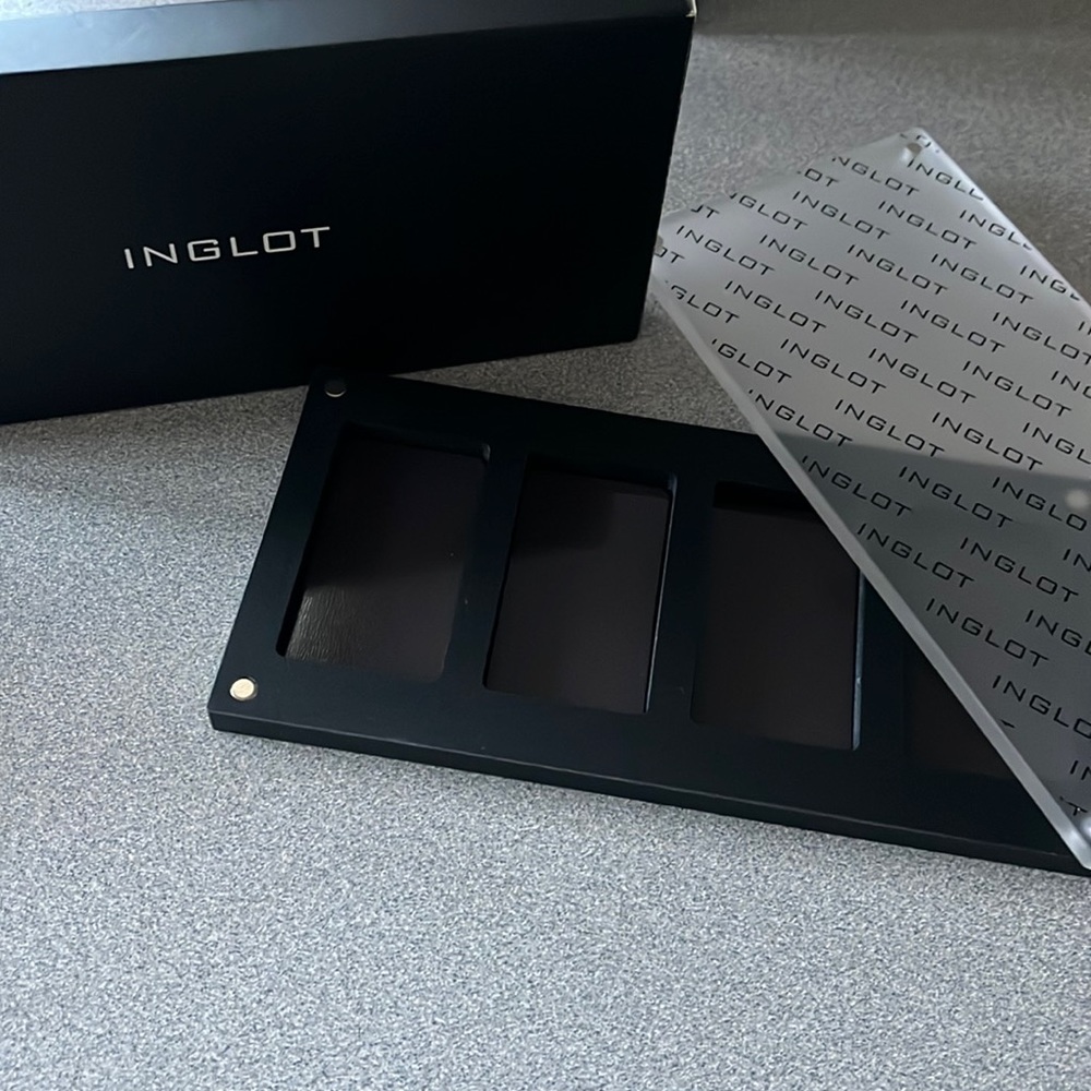 Inglot freedom system palette